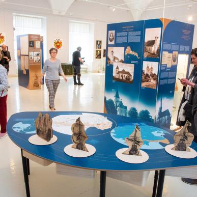 Jelgavos Gederto Eliaso istorijos ir dailės muziejuje atidaryta tarptautinė Šiaulių „Aušros“ muziejaus paroda