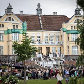 Valstybės dieną Chaimo Frenkelio vilos parkas prisipildė muzikos ir bendrystės