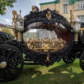 Istorinių karietų ir senovinių automobilių paroda „Laiko ratai“