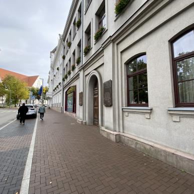 Šiaulių „Aušros“ muziejaus paroda „Liaudies auditorija – Šiaulių istorijos liudininkė“ – Šiaulių miesto savivaldybėje