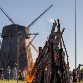 Kupolinių šventėje po Žaliūkių vėjo malūno sparnais – trijų tautų tradicijos ir papročiai